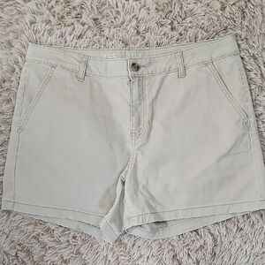 a.n.a Women's Light Tan Cargo Shorts